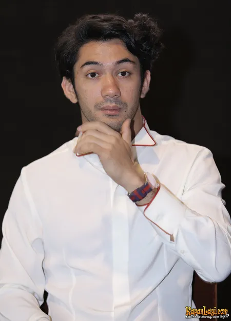 Foto Reza Rahadian