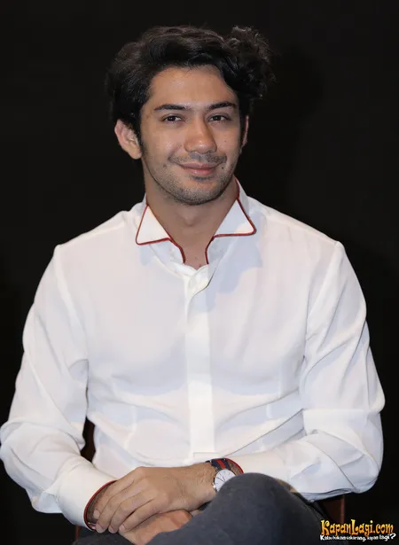 Foto Reza Rahadian