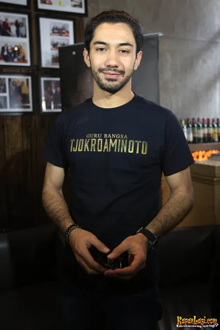 Foto Reza Rahadian