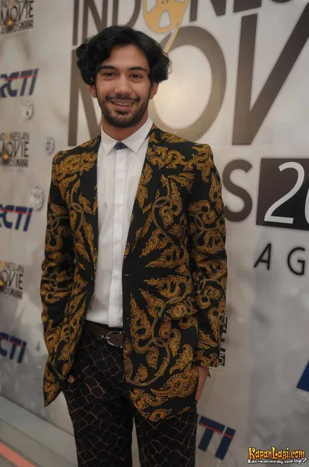 Foto Reza Rahadian