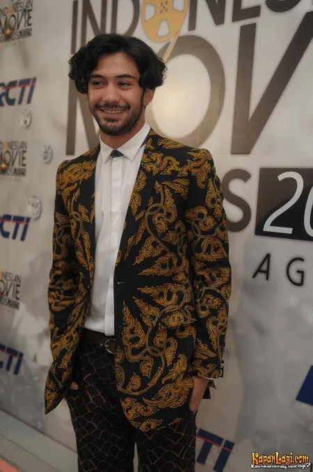 Foto Reza Rahadian
