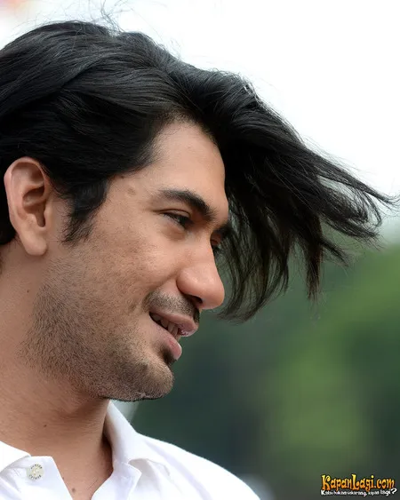 Foto Reza Rahadian