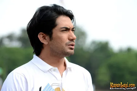 Foto Reza Rahadian