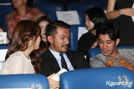 Foto Reza Rahadian