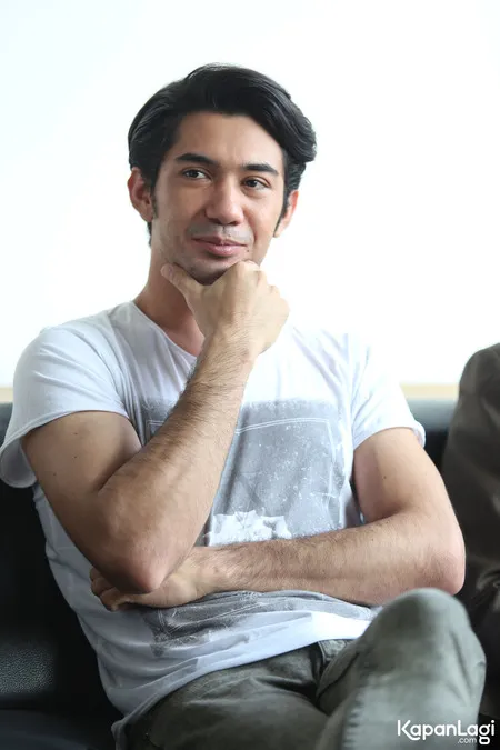 Foto Reza Rahadian