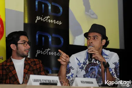Foto Reza Rahadian