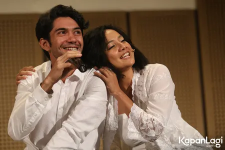 Foto Reza Rahadian