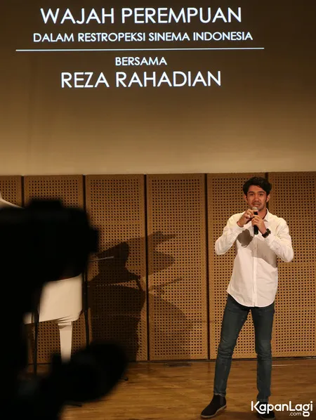 Foto Reza Rahadian