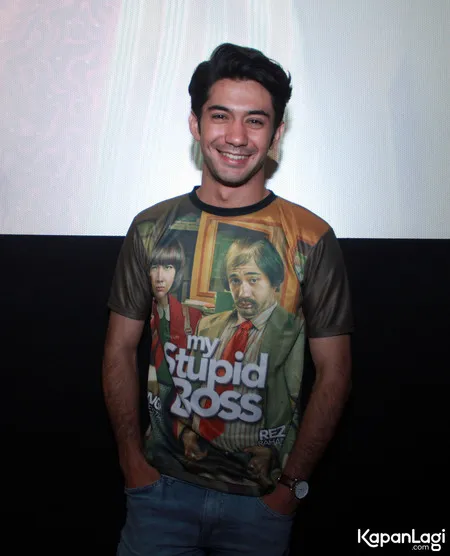 Foto Reza Rahadian