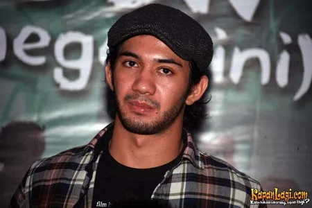 Foto Reza Rahadian