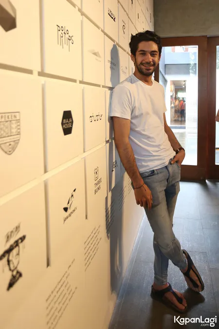 Foto Reza Rahadian