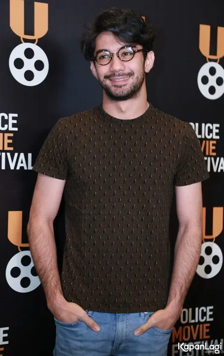 Foto Reza Rahadian