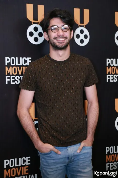 Foto Reza Rahadian