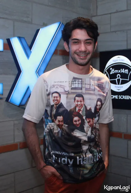 Foto Reza Rahadian