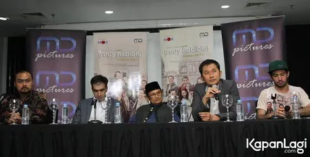 Foto Reza Rahadian