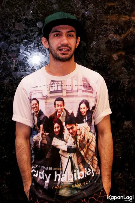 Foto Reza Rahadian