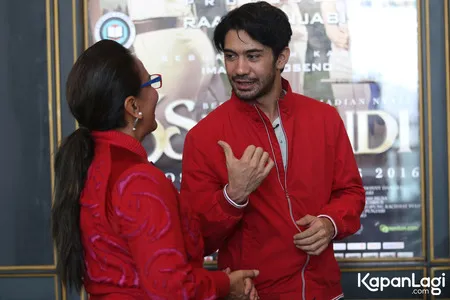 Foto Reza Rahadian