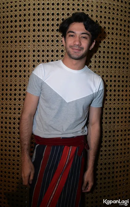 Foto Reza Rahadian