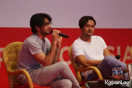 Foto Reza Rahadian