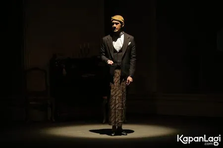 Foto Reza Rahadian