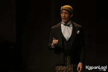Foto Reza Rahadian