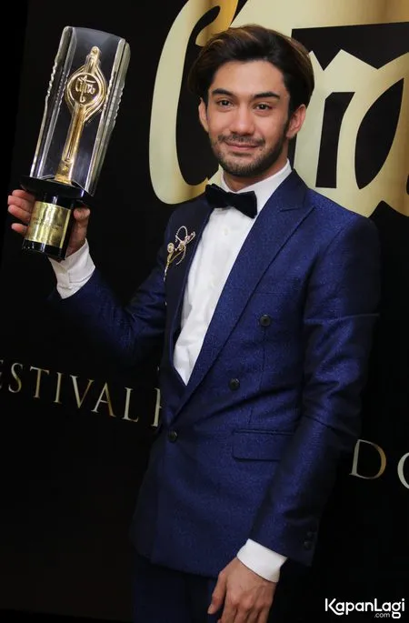 Foto Reza Rahadian