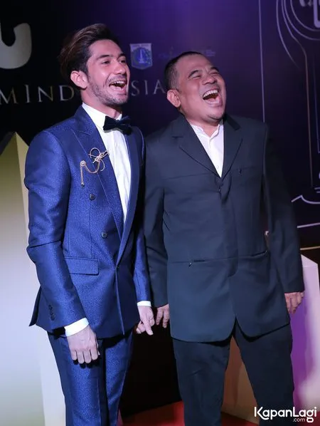 Foto Reza Rahadian