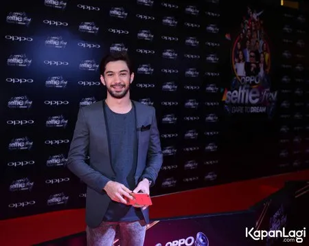 Foto Reza Rahadian