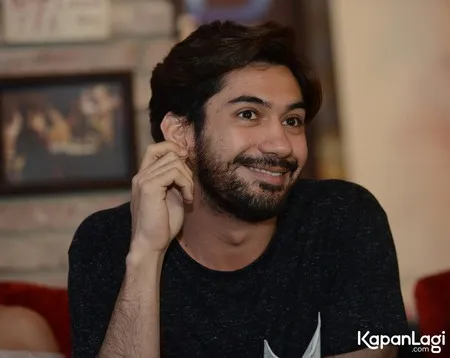 Foto Reza Rahadian