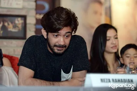 Foto Reza Rahadian