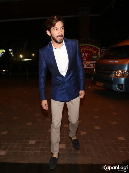 Foto Reza Rahadian
