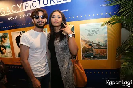 Foto Reza Rahadian