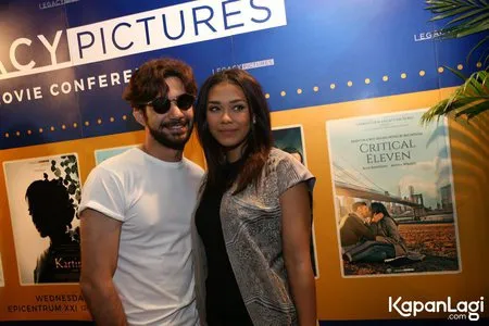 Foto Reza Rahadian