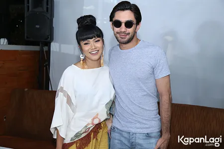 Foto Reza Rahadian