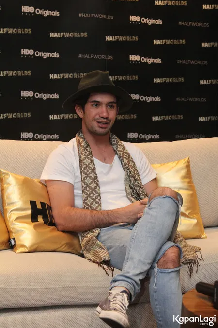 Foto Reza Rahadian
