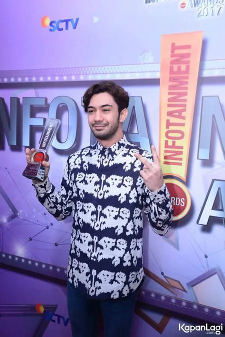Foto Reza Rahadian