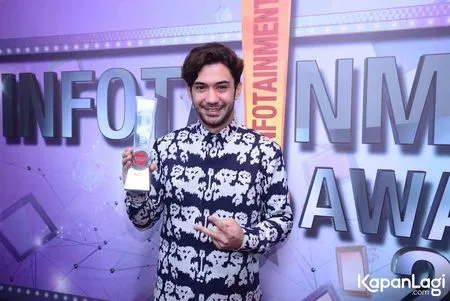 Foto Reza Rahadian