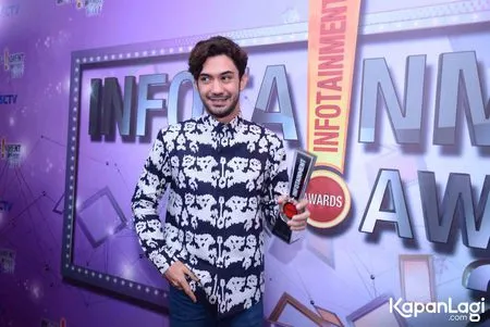 Foto Reza Rahadian