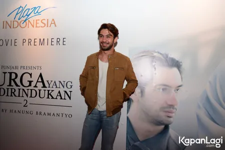 Foto Reza Rahadian