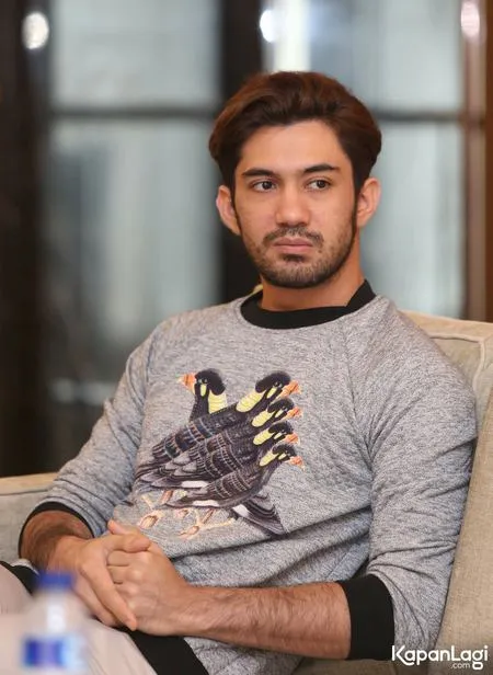 Foto Reza Rahadian