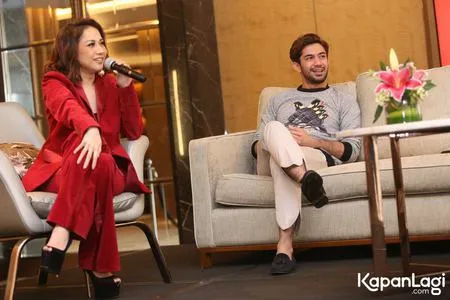 Foto Reza Rahadian