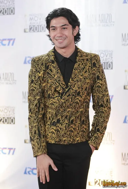 Foto Reza Rahadian