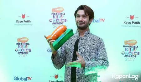 Foto Reza Rahadian