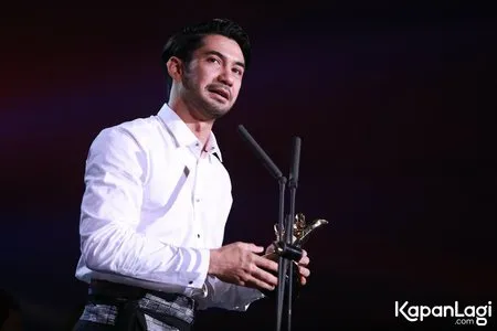 Foto Reza Rahadian