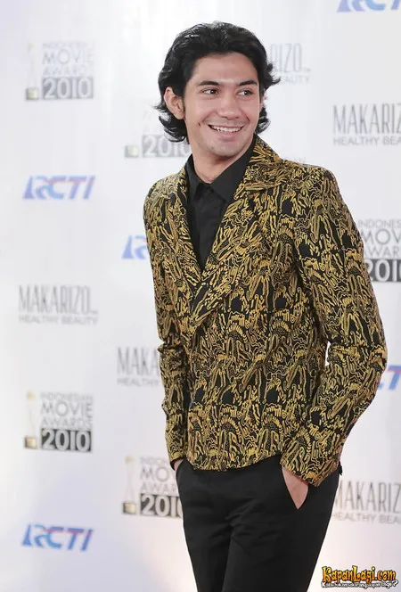 Foto Reza Rahadian