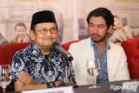 Foto Reza Rahadian