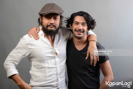 Foto Reza Rahadian