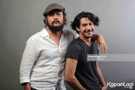 Foto Reza Rahadian