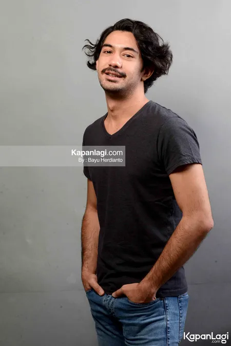 Foto Reza Rahadian