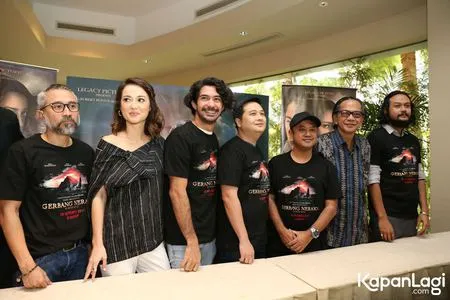 Foto Reza Rahadian